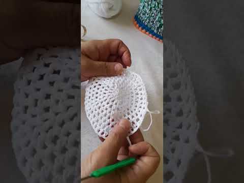 Видео: Тюбетейка 🌺круг по спирали на раз два вяжется 🌺новичок справиться🌺