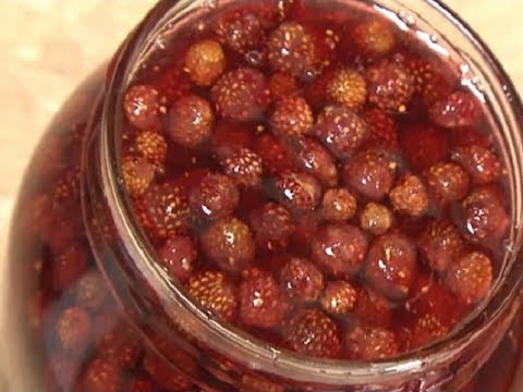 Видео: Время земляники: как правильно собирать и варить