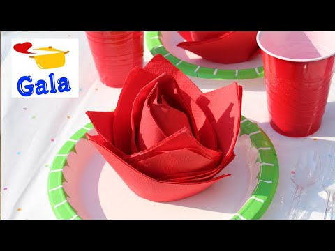 Видео: Как красиво сложить салфетки в виде розы из бумажных салфеток с помощью стакана