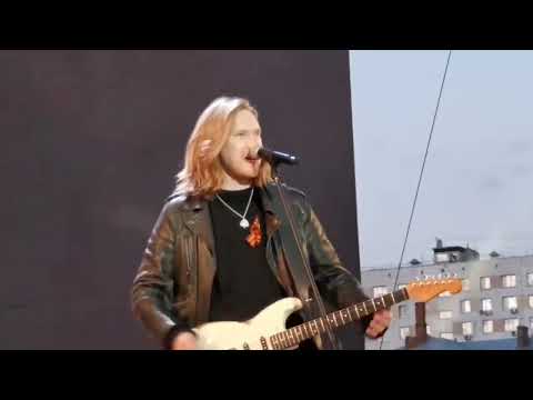 Видео: IVAN "Не вставай на колени"