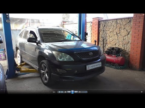 Видео: Товарищ обломил направляющую заднего суппорта на Toyota Harrier Тойота Харриер 2003 года