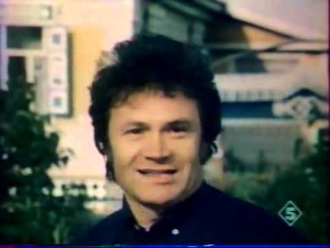 Видео: Константин Плужников - Выйду ль я на улицу