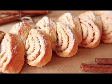 Видео: ПАЧКА ТВОРОГА и нежная ТВОРОЖНАЯ ВЫПЕЧКА готова! Рулет из ТВОРОГА ВКУСНЕЕ чем просто ПЕЧЕНЬЕ!