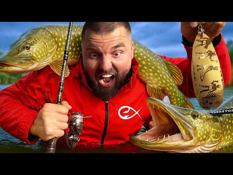 Видео: 100 ЩУКИ МЕ НАПАДНАХА ОТ ВСИЧКИ СТРАНИ!!!