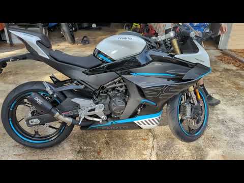 Видео: Установка выхлопной системы Slipon для CFMoto 450SS iXil RB 2023 года