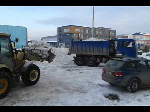 Видео: УралАвтоСтрой. Уборка и вывоз снега.