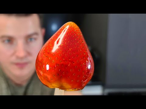 Видео: КЛУБНИКА В СТЕКЛЕ. | Идеальная карамель