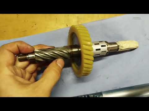 Видео: Как совместить зубья при переборе рулевой рейки? | Зубья на валу рейки | Зубья на торсионном валу