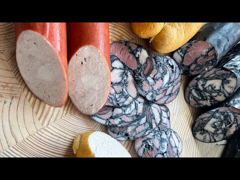 Видео: Чорна ковбаса! Чому вона чорна??? Домашні ковбаси, перші сардельки!!