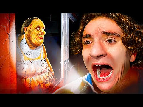 Видео: БЯГАМ ОТ УЧИЛИЩЕ, НО ЛЕЛКАТА ОТ СТОЛА МЕ ХВАНА | LUNCH LADY!