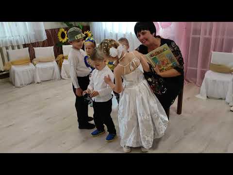 Видео: Сценка "Із життя вихователя"
