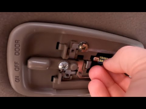 Видео: Замена светодиодной лампы центрального плафона 3-го поколения 4Runner