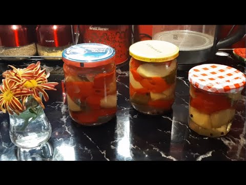 Видео: ВКУСНЕЙШАЯ ЗАКУСКА, СЪЕДАЕТСЯ НА УЛЕТ ! ПЕРЦЫ, МАРИНОВАННЫЕ С ЯБЛОКАМИ НА ЗИМУ