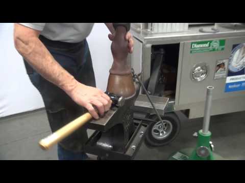 Видео: Метод холодной обработки подошвы от Diamond Farrier Co.
