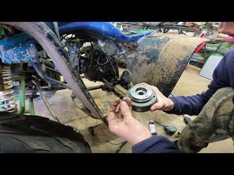 Видео: Стук в  двигателе при запуске ! Замена цепи стартера,ремонт обгонной муфты  Альфа 110 #моехобби