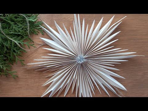 Видео: Новогодний декор на стену снежинка