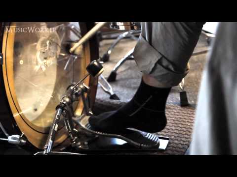 Видео: Быстрая игра ногами Мастер-класс барабанщик Мастера