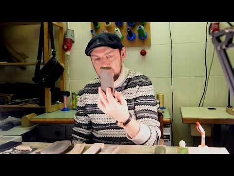 Видео: Заточка сапожного ножа для обрезки стельки | Школа сапожников Artisan Bottier