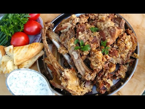 Видео: Томленое мясо, тающее во рту. Козье мясо в собственном соку в казане на костре, мясо на костре👌