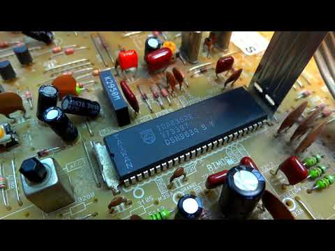 Видео: Не включается телевизор Philips. Не сделал Philips 21GX8568/59R. Курсы телемастеров.