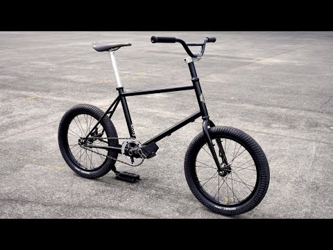 Видео: Сборка мини-велосипеда с фиксированной передачей — Kyoot Itty Bitty