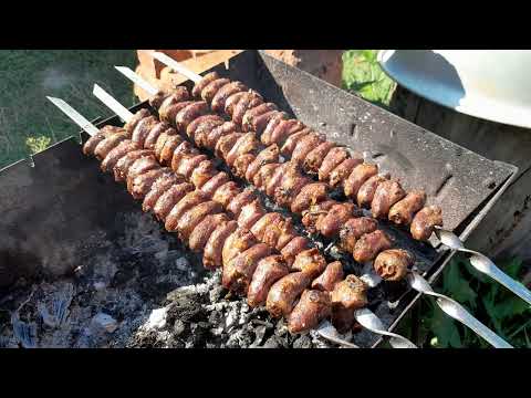 Видео: НИЩИЙ ШАШЛЫК ПО БОГАТОМУ 😋
