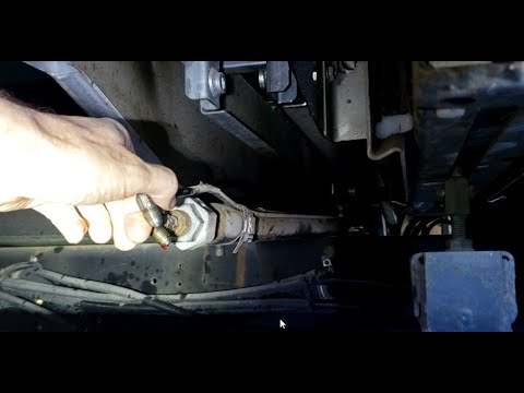 Видео: Цилиндр выдвижной камеры HWH прорывает уплотнение, что приводит к смещению стенки выдвижной камер...