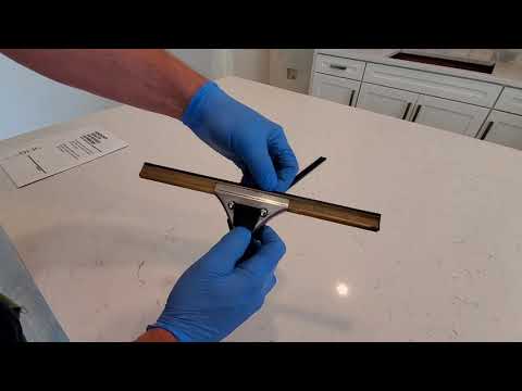 Видео: Как использовать сгон для мытья окон.