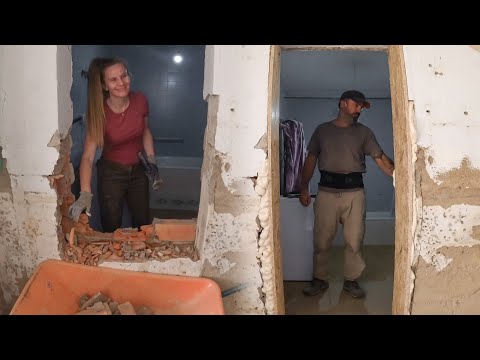 Видео: Создание нового доступа в ванную комнату и снос стены | Реставрация нашего старого дома в Испании