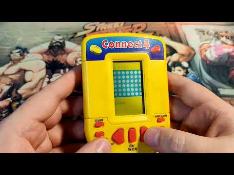 Видео: Электронная игра "Четыре в ряд" от Hasbro