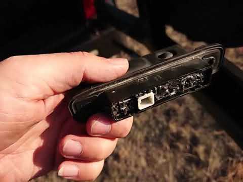 Видео: Не работает кнопка пятой двери, Toyota Land Cruiser 200