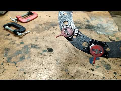 Видео: Восстановление тормозных колодок электросамоката ultron t11