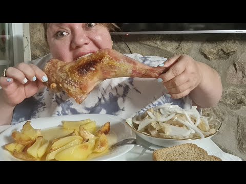 Видео: МУКБАНГ 🍽 ИНДЕЙКА С КАРТОШКОЙ 😋 АSMR MUKBANG 🍴PAVO CON PAPÁS 👍