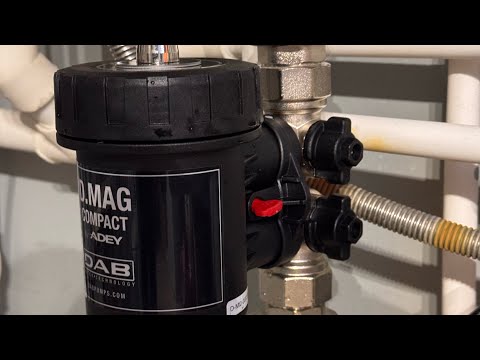 Видео: Как дешламатор упрощает жизнь  людям с кривыми системами отопления.