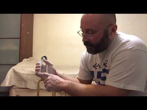 Видео: Тренировка сдавливающего хвата при помощи пружинных кистевых эспандеров Ironmind и Силаруков.