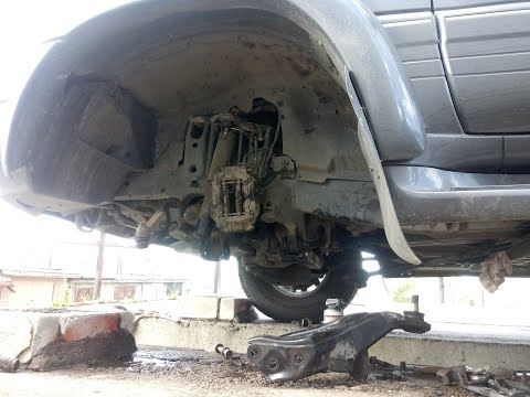 Видео: замена нижних сайлентблоков на автомобилях land cruser 100 и lexus 470