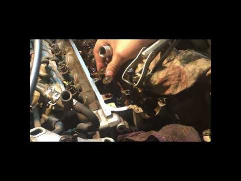 Видео: Замена маслосъемных колпачков honda hr-v кузов GH3 двигатель d16a не vtec
