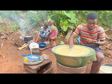 Видео: Богатое сердце: прекрасная традиционная деревенская жизнь африканской семьи