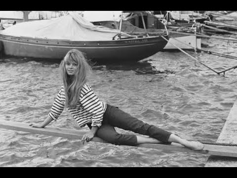 Видео: Редкие фотографии Брижит Бардо
