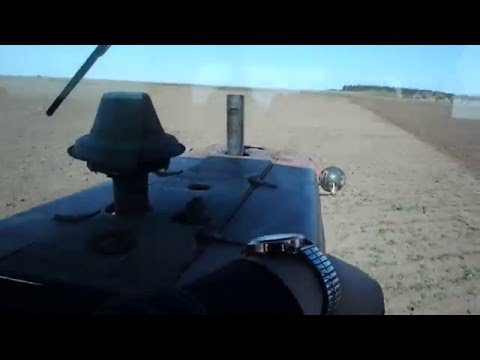 Видео: ДТ 75 в работе. Боронование на ДТ 75.