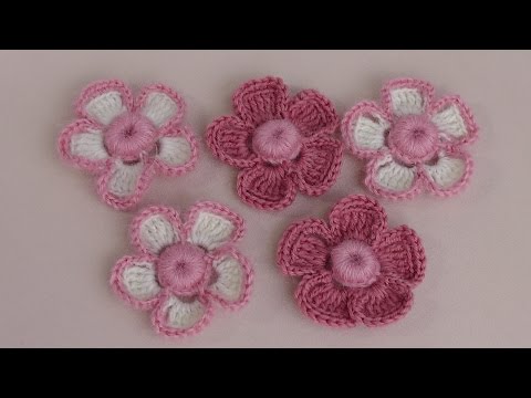 Видео: Вязание маленького цветка с объёмной серединкой-ягодкой. Урок вязания крючком.