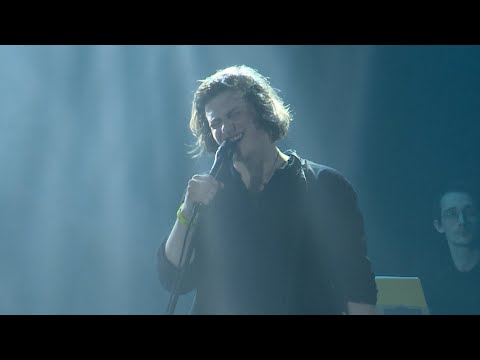 Видео: Бонд с кнопкой - Снег (live дк Кристалл 1.03.2024)