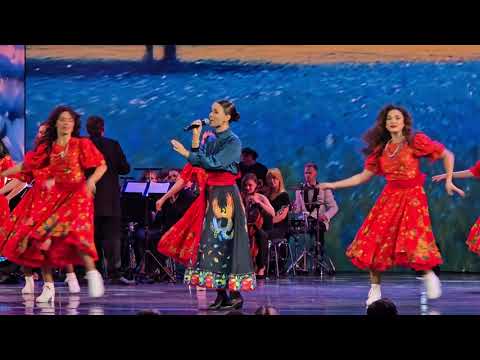 Видео: Татьяна Куртукова. Ромашка - Василёк. Концерт в ГКД посвященный Дню "Семьи, Любви и Верности".