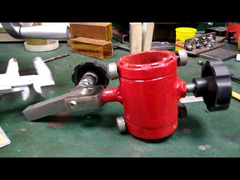 Видео: Тиски для обработки ножа