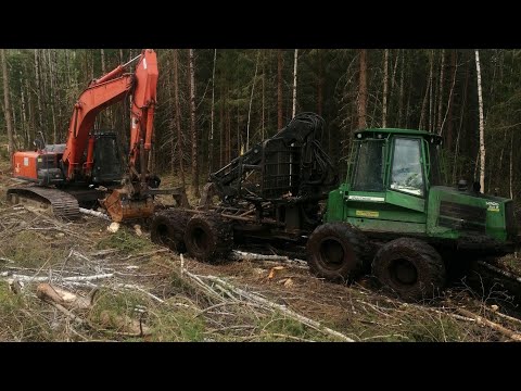 Видео: Спасение Форвардера, утонул в болоте!