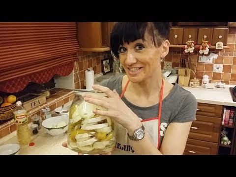 Видео: ВКУСНЕЙШИЙ ЧЕШСКИЙ МАРИНОВАННЫЙ СЫР ГЕРМЕЛИН. БЫСТРЫЕ РЕЦЕПТЫ ЗАКУСКИ К ПИВУ. ЧЕШСКИЙ РЕЦЕПТ. ВКУСНО