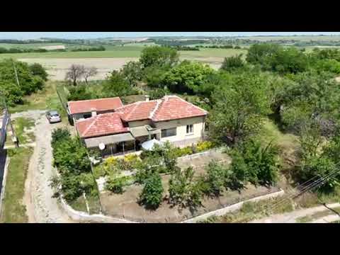 Видео: Къща в село Тръстеник