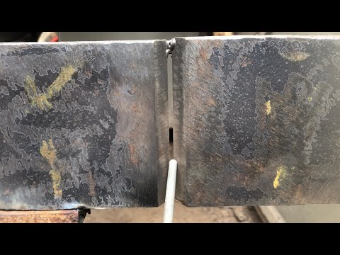 Видео: 6013 сварка открытым корнем 3G для начинающих // вертикальная сварка штучными швами