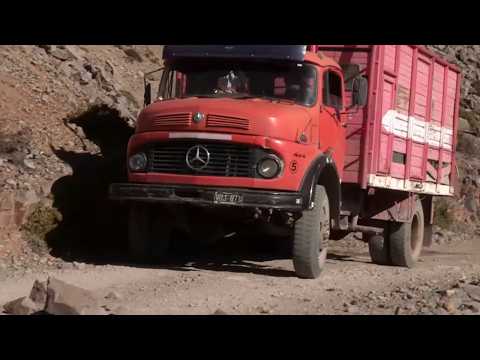 Видео: Анды: водители-высотники