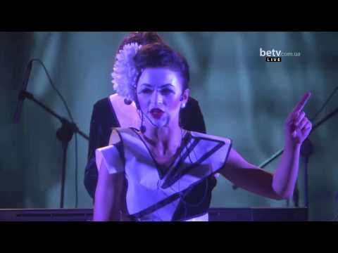 Видео: Dakh Daughters - "Слава Ісусу Хресту". концерт на Гогольфесте. Живой звук